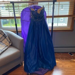 Castle couture sweet 16 dress worn once